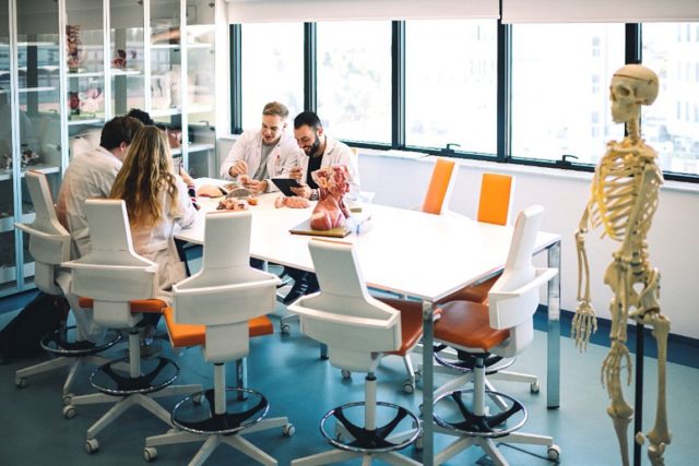 Ευρωπαϊκό Πανεπιστήμιο: Διαδραστική Διαδικτυακή εκδήλωση ενημέρωσης για τα προγράμματα σπουδών  Ιατρικής, Οδοντιατρικής, Επιστημών Υγείας και Ζωής