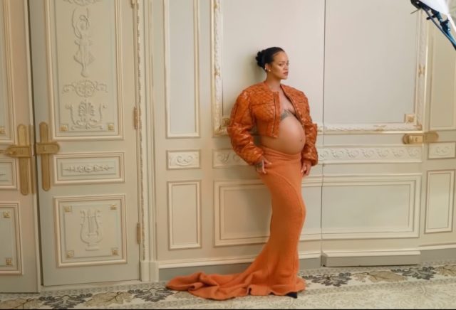 Γέννησε η Rihanna