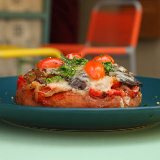 Βόλτα σε 3 μαγαζιά για μπραντς στην Κυψέλη