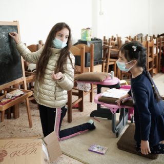 Ένας μαυροπίνακας όλο φως