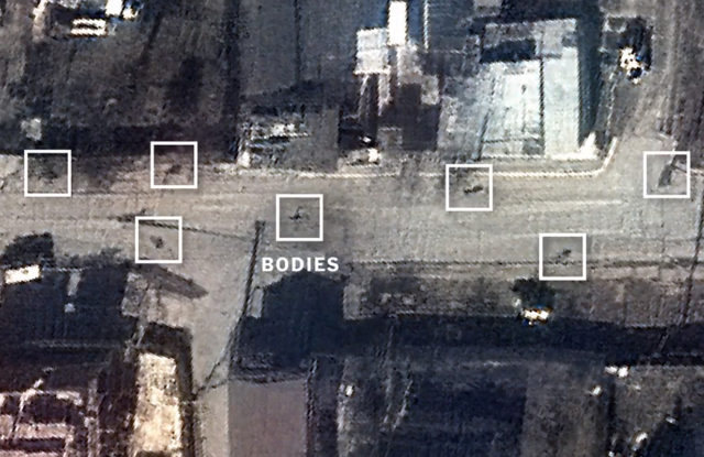 Δορυφορικές εικόνες από τη Μπούτσα με πτώματα αμάχων στην πόλη για εβδομάδες