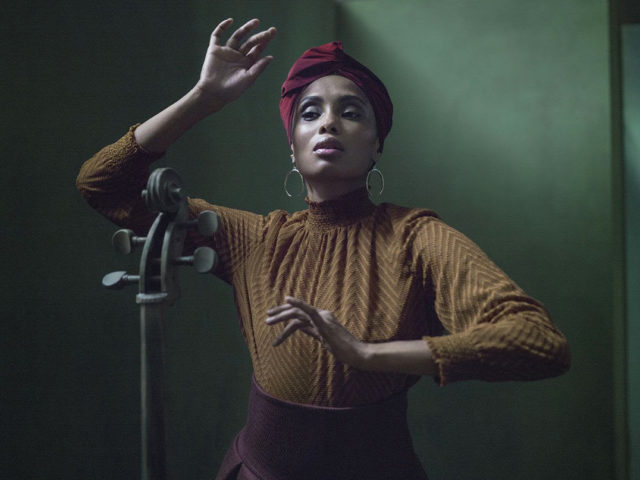 Η Ιmany στο Μέγαρο Μουσικής σε ένα κοντσέρτο για μία φωνή και 8 τσέλο