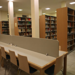 Φοιτητές Νομικής του ΕΚΠΑ καταγγέλλουν καθηγητή για παρενόχληση φοιτητών