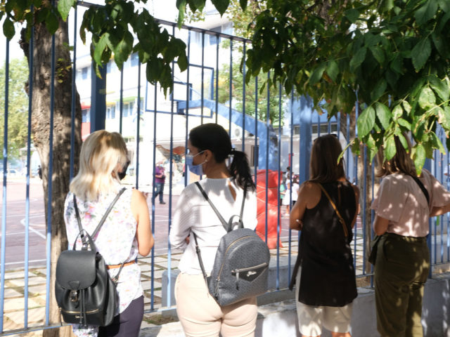 Κοινωνικός λειτουργός και ψυχολόγος στο σχολείο της Τζωρτζίνας στην Πάτρα