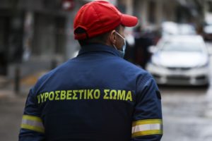 Καταστράφηκε το εργοστάσιο πλαστικών στο Μενίδι [ΒΙΝΤΕΟ]