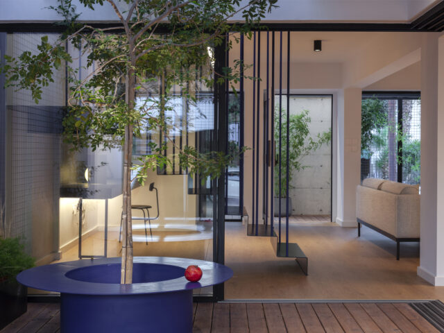 Η φωτεινή μεταμόρφωση μια προσφυγικής κατοικίας