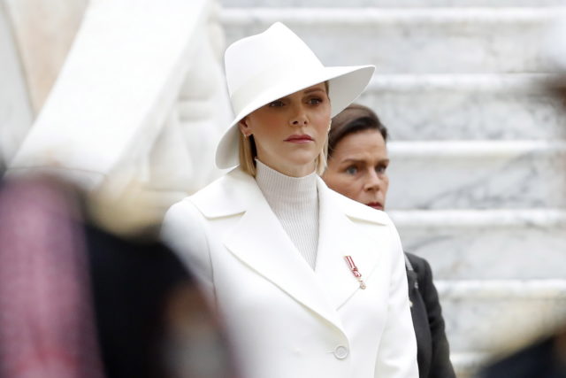 Μονακό: Νέα δημόσια εμφάνιση της πριγκίπισσας Σαρλίν με τον σύζυγο και τα δίδυμα παιδιά της