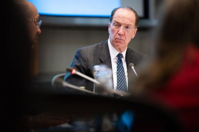 Ο επικεφαλής της Παγκόσμιας Τράπεζας προειδοποιεί για παγκόσμια ύφεση