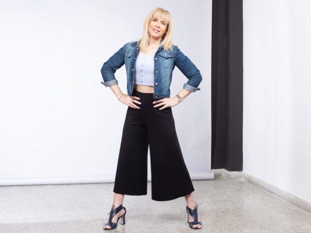 Κάθριν Ράιλι: Η τρανς εκπαιδευτικός vιώθει ότι της «έκλεψαν» τη δυνατότητα να κάνει coming out με τους δικούς της όρους