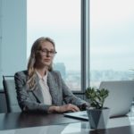 Mόλις το 25% των θέσεων εργασίας στον τομέα της τεχνολογίας καλύπτεται από γυναίκες