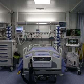 Όπου φύγει-φύγει οι γιατροί από Δημόσια Νοσοκομεία και Κέντρα Υγείας