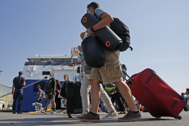 North Evia – Samos Pass: Άνοιξε η πλατφόρμα για επιδότηση έως 300 ευρώ για διακοπές σε Σάμο και βόρεια Εύβοια