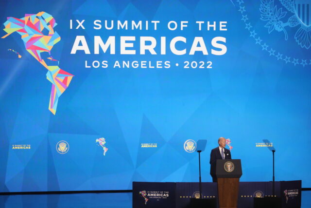 Σύνοδος της Αμερικής: Ο Μπάιντεν επιβεβαιώνει την υποστήριξή του στον Γκουαϊδό