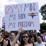 Ινδία: Αναγνωρίστηκε το δικαίωμα στην άμβλωση για όλες τις γυναίκες