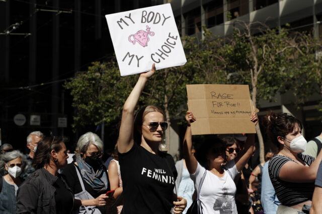 Σε ισχύ η απαγόρευση των αμβλώσεων σε Φλόριντα και Μισισιπή