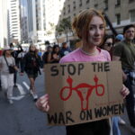 ΗΠΑ: Το δικαίωμα της άμβλωσης στο επίκεντρο της προεκλογικής εκστρατείας