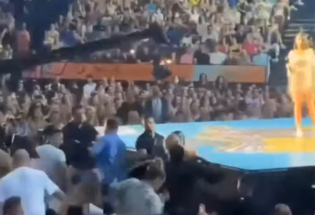 Cancel_trappers: Κύμα οργής στα social media μετά το ξύλο στα Mad Video Music Awards 2022 [BINTEO]