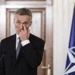 «Νίπτει τας χείρας του» o Στόλτενμπεργκ για τα ελληνοτουρκικά – «Να λύσετε τις διαφορές σας στο Αιγαίο»