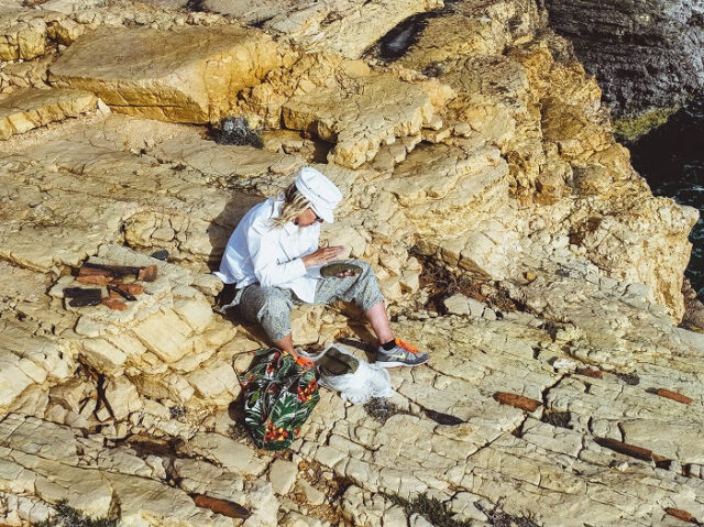 Η έκθεση σύγχρονης κεραμικής του project Big Blue Dot – Contemporary Ceramics with a view of Keros, έρχεται στο Άνω Κουφονήσι