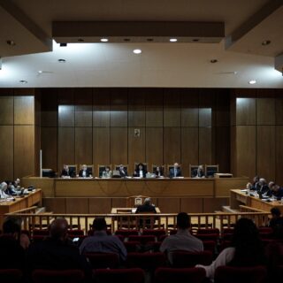 Ξανά στο εδώλιο οι Χρυσαυγίτες: Ξεκινά ο δεύτερος αγώνας κατά του Φασισμού;