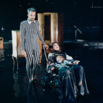 «Το όνειρο ενός γελοίου» από τον Άρη Σερβετάλη και την Έφη Μπίρμπα