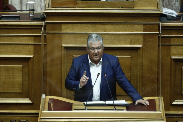 Κουτσούμπας στη Βουλή: «Tο πιτόγυρο έφτασε τα 3,5 ευρώ. Εσείς σουβλάκι δεν τρώτε, αλλά ούτε βενζίνη δεν βάζετε»; [ΒΙΝΤΕΟ]