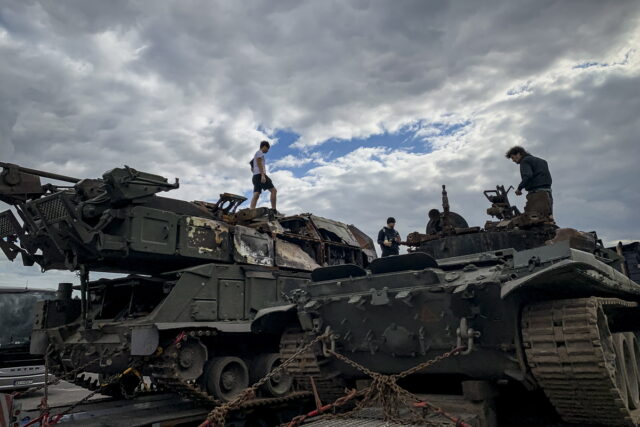 Επιπλέον ενίσχυση ύψους 1 δισ. ευρώ στέλνει η ΕΕ στην Ουκρανία