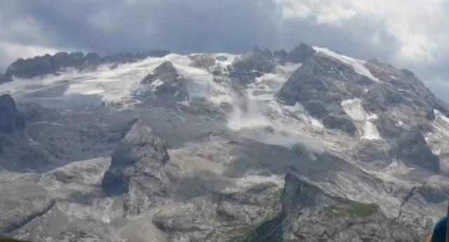 Έξι νεκροί και οκτώ τραυματίες από κατάρρευση παγετώνα στις ιταλικές Άλπεις [BINTEO]