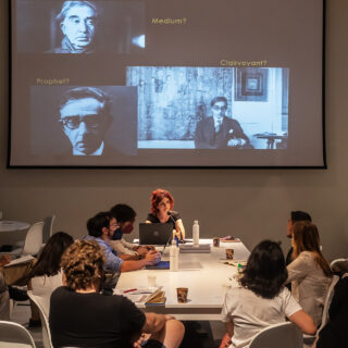 Ένας Καβάφης για το καλοκαίρι