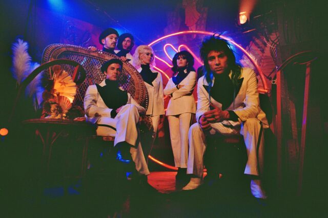 Μουσικό Καλοκαίρι στο ΚΠΙΣΝ: Οι La Femme έρχονται στο Ξέφωτο του Πάρκου Σταύρος Νιάρχος