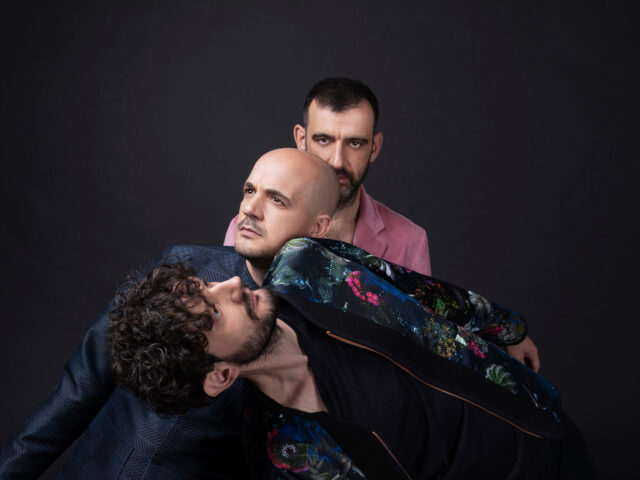 Για τους Moderat η υπερπληροφόρηση έχει συμβάλλει στην άνθηση του λαϊκισμού