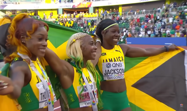 Παγκόσμιο στίβου: Η Σέλι Αν Φρέιζερ Πράις πήρε το πέμπτο της χρυσό στα 100μ [BINTEO]