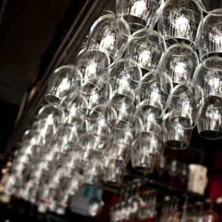 5 wine bars που έκαναν τους Αθηναίους να αγαπήσουν το καλό κρασί