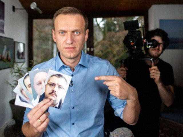 Πόσο επικίνδυνο είναι να κάνεις ντοκιμαντέρ με τον Navalny, αντίπαλο του Πούτιν, για την απόπειρα δολοφονίας του;