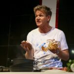 Χαμός στο TikTok με τον Γκόρντον Ράμσεϊ – Ψάχνει με χαρά ποιο αρνάκι θα καταλήξει στο σφαγείο [ΒΙΝΤΕΟ]