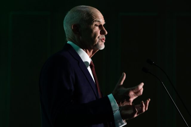 Παπανδρέου: Βγήκαμε από την ενισχυμένη εποπτεία χάρη στις τεράστιες θυσίες του ελληνικού λαού – H ΝΔ δεν μπορεί να πανηγυρίζει