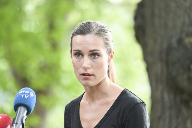 Φινλανδία: Με δάκρυα στα μάτια η πρωθυπουργός υπερασπίζεται τον εαυτό της απέναντι στις επιθέσεις για τα πάρτι