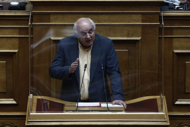 Πρόταση ΠΑΣΟΚ για σύσταση Εξεταστικής: Συμφωνία ΚΚΕ σε εξεταστική για παρακολουθήσεις Ανδρουλάκη, έδρας της ΚΕ του ΚΚΕ και δημοσιογράφων