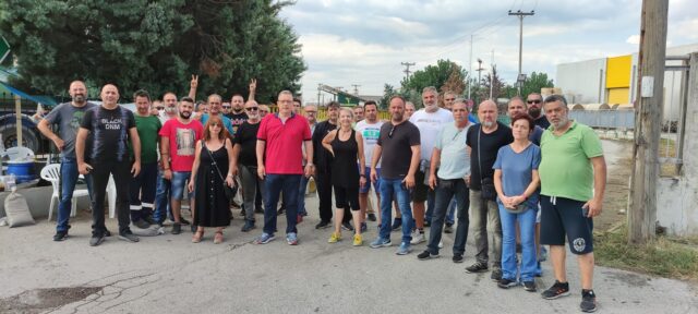 Συλλήψεις και ΜΑΤ για τους απεργούς της Μαλαματίνας [ΒΙΝΤΕΟ]