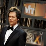 Ο Κέβιν Μπέικον τραγουδάει Μπιγιόνσε στις κατσίκες του [ΒΙΝΤΕΟ]