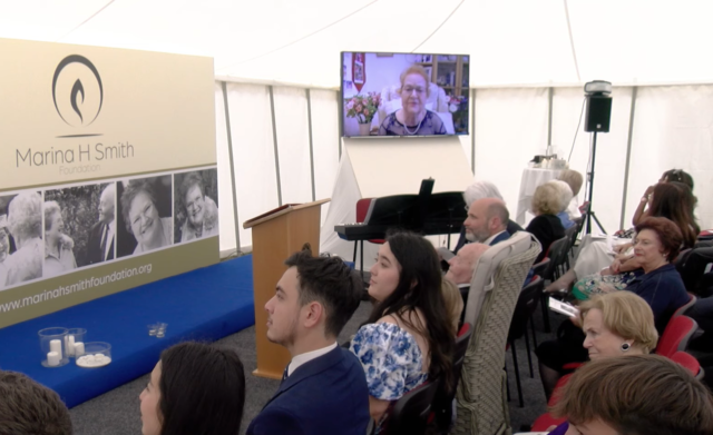 Νεκρή μίλησε στην κηδεία της και απάντησε σε ερωτήσεις συγγενών [BINTEO]