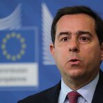 Το Μαξίμου «αδειάζει» τον Νότη Μηταράκη για την έφιππη αστυνομία