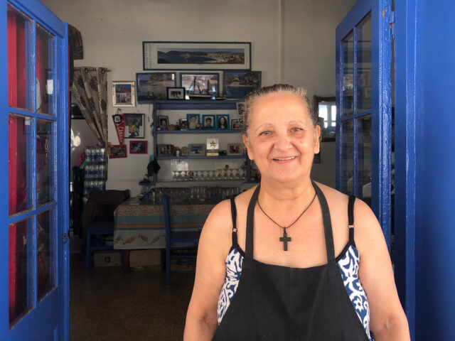 Λειψοί: Η γυναίκα που τάιζε από τον Μπερλουσκόνι και τον Αρμάνι, μέχρι τον Αλέξανδρο Γιωτόπουλο