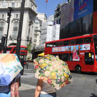 Εκδόθηκε προειδοποίηση για νέο κύμα καύσωνα στη Βρετανία με «ακραία ζέστη» τεσσάρων ημερών