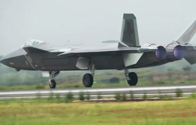 Ο στρατός της Κίνας συνεχίζει τα γυμνάσια «γύρω από την Ταϊβάν»