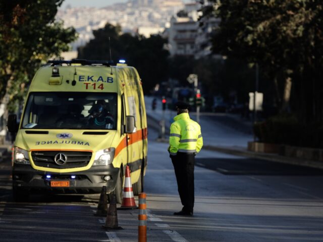 Επίθεση σε υπάλληλο καθαριότητας – Του πέταξαν πέτρα στο κεφάλι