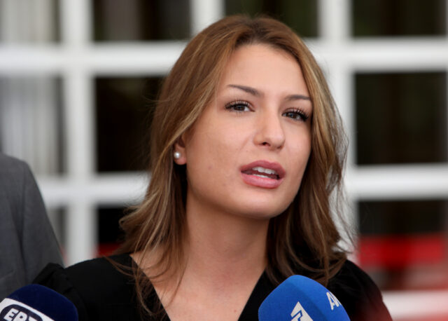 «Αδελφή μου εγώ σε πιστεύω»: Στον Άρειο Πάγο η Γεωργία Μπίκα