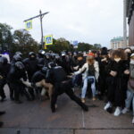 Ρωσία: Μαζικές συλλήψεις και βία σε διαδηλώσεις κατά της επιστράτευσης