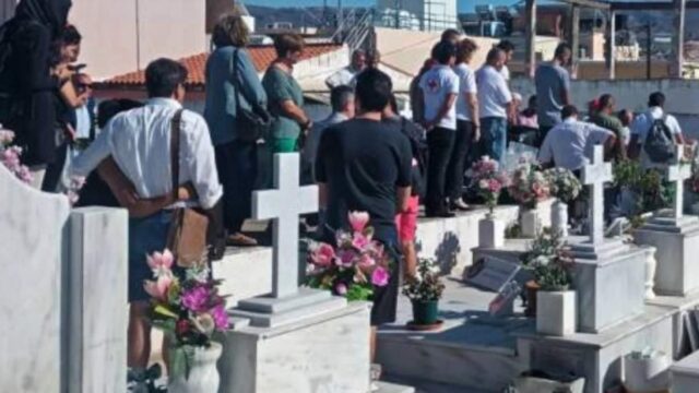 Στα Χανιά η κηδεία της 4χρονης προσφυγοπούλας που πέθανε από αφυδάτωση