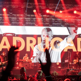 Madrugada, κανείς δεν σας αγαπάει όπως εμείς